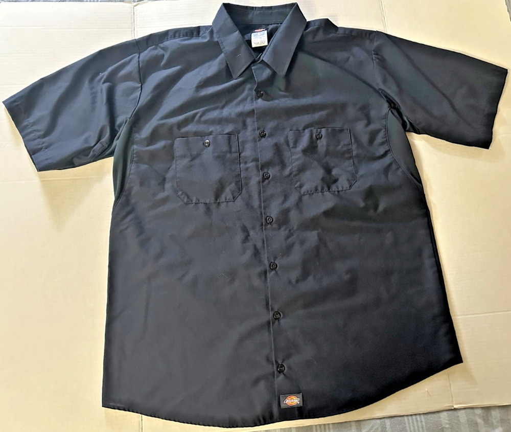 Lot of 2 Dickies Short Sleeve Work Shirts New and Used 101624